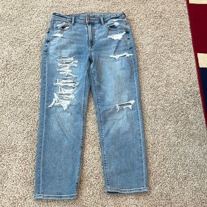 American Eagle Stretchy Mom Jean